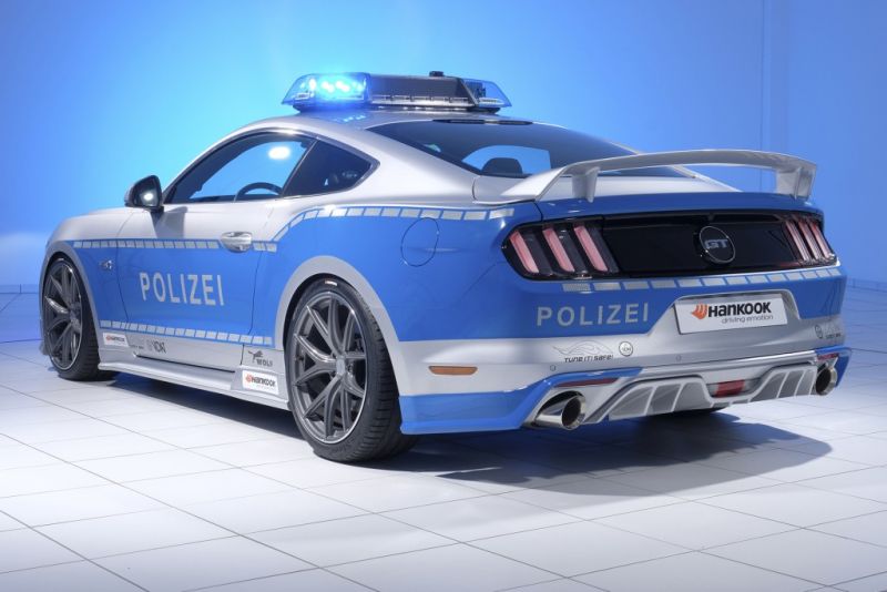 Pojok Artikel - Mobil Super Ford Mustang Untuk Polisi